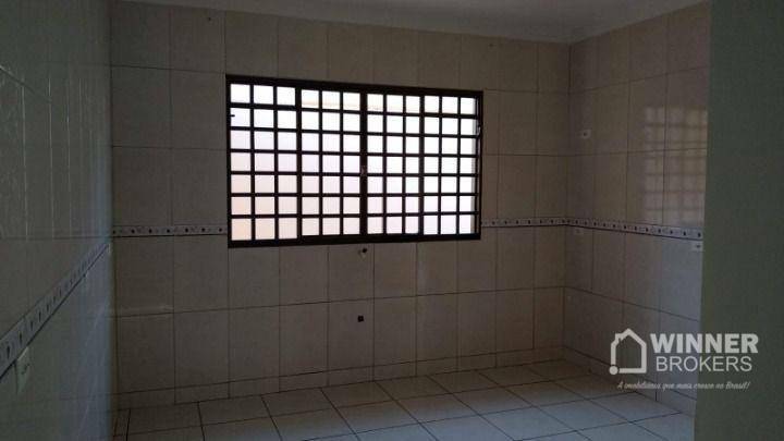 Casa à venda com 3 quartos, 95m² - Foto 4