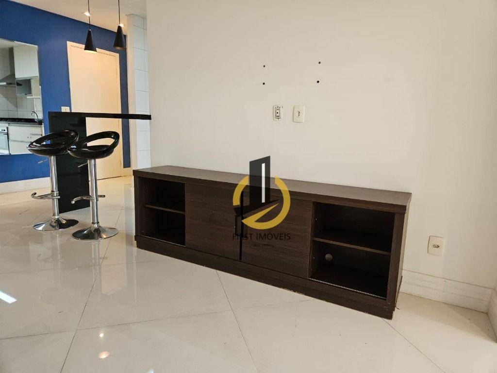 Apartamento para alugar com 2 quartos, 72m² - Foto 9