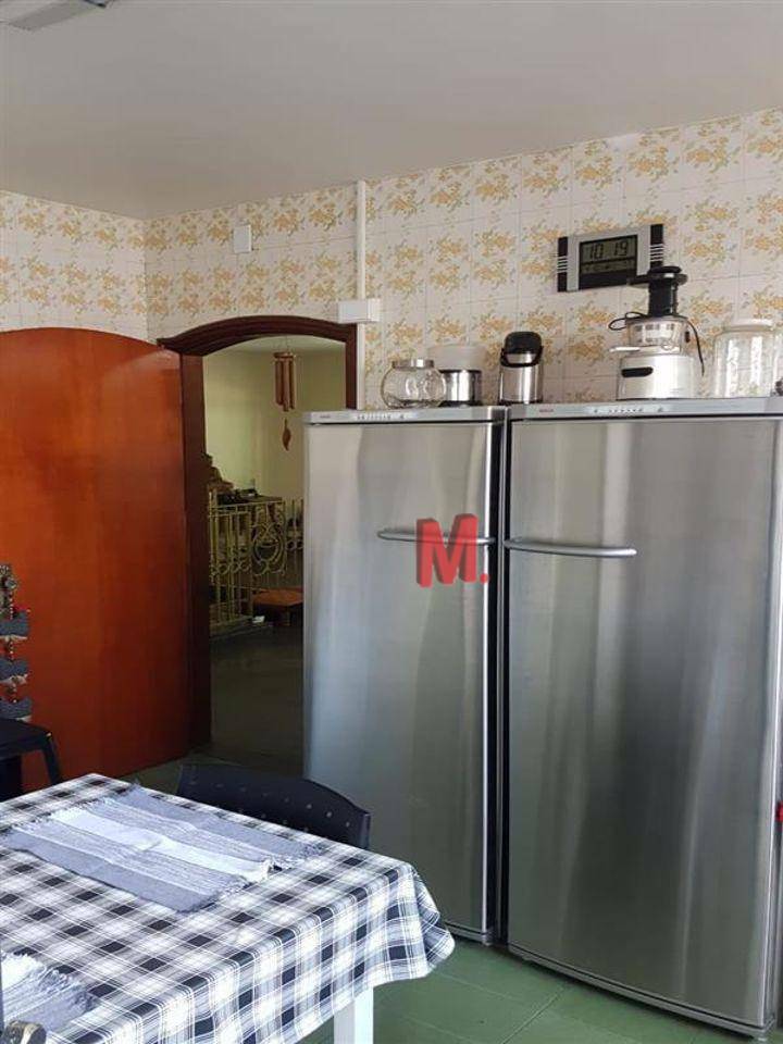 Casa à venda com 4 quartos, 350m² - Foto 14