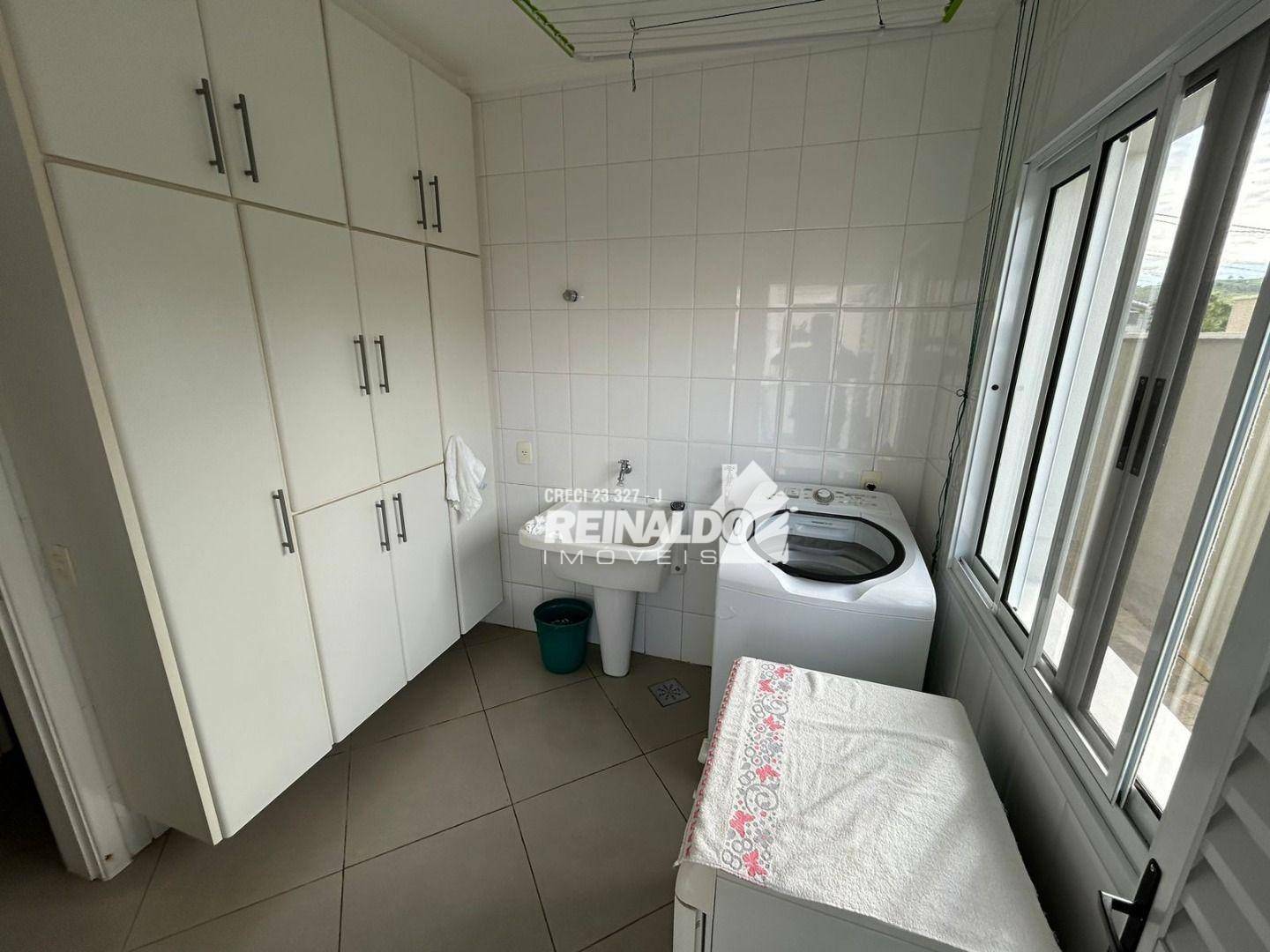 Casa de Condomínio à venda com 4 quartos, 287m² - Foto 13