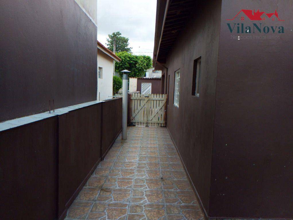 Casa à venda com 3 quartos, 190m² - Foto 11