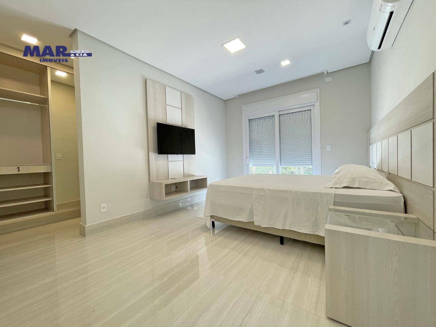 Casa à venda com 6 quartos, 520m² - Foto 24