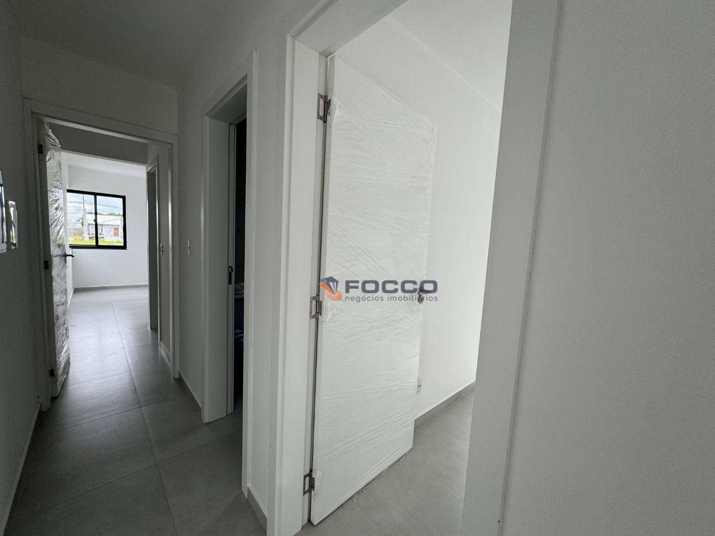 Casa à venda com 3 quartos, 78m² - Foto 14