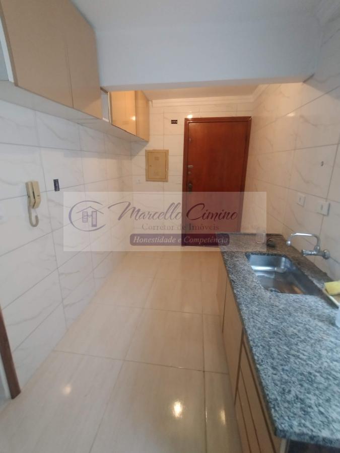 Apartamento à venda com 2 quartos, 69m² - Foto 11