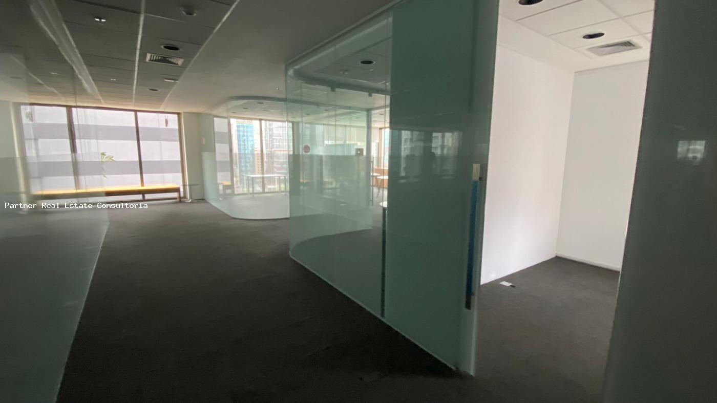 Prédio Inteiro para alugar, 869m² - Foto 2