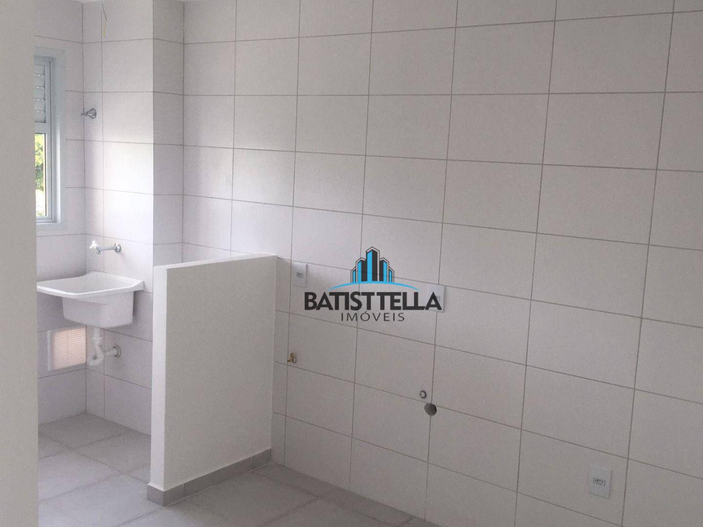 Apartamento à venda com 2 quartos, 60m² - Foto 35