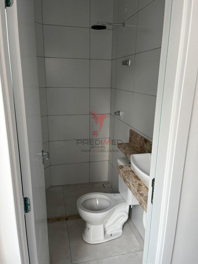 Casa à venda com 2 quartos, 60m² - Foto 10