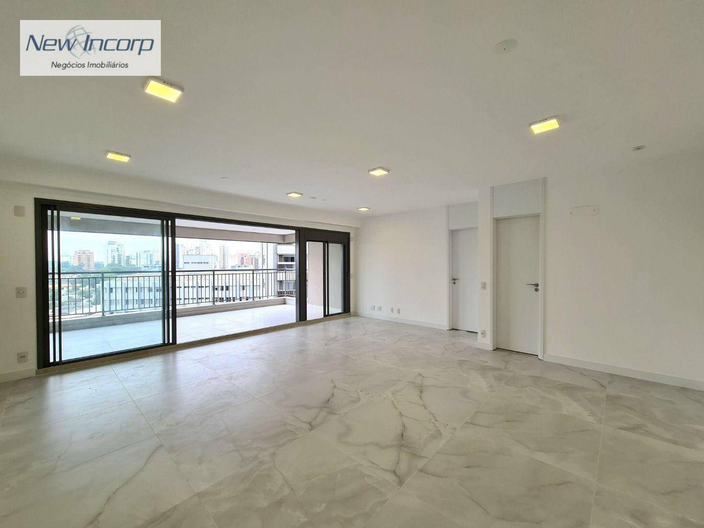 Apartamento à venda com 2 quartos, 161m² - Foto 13