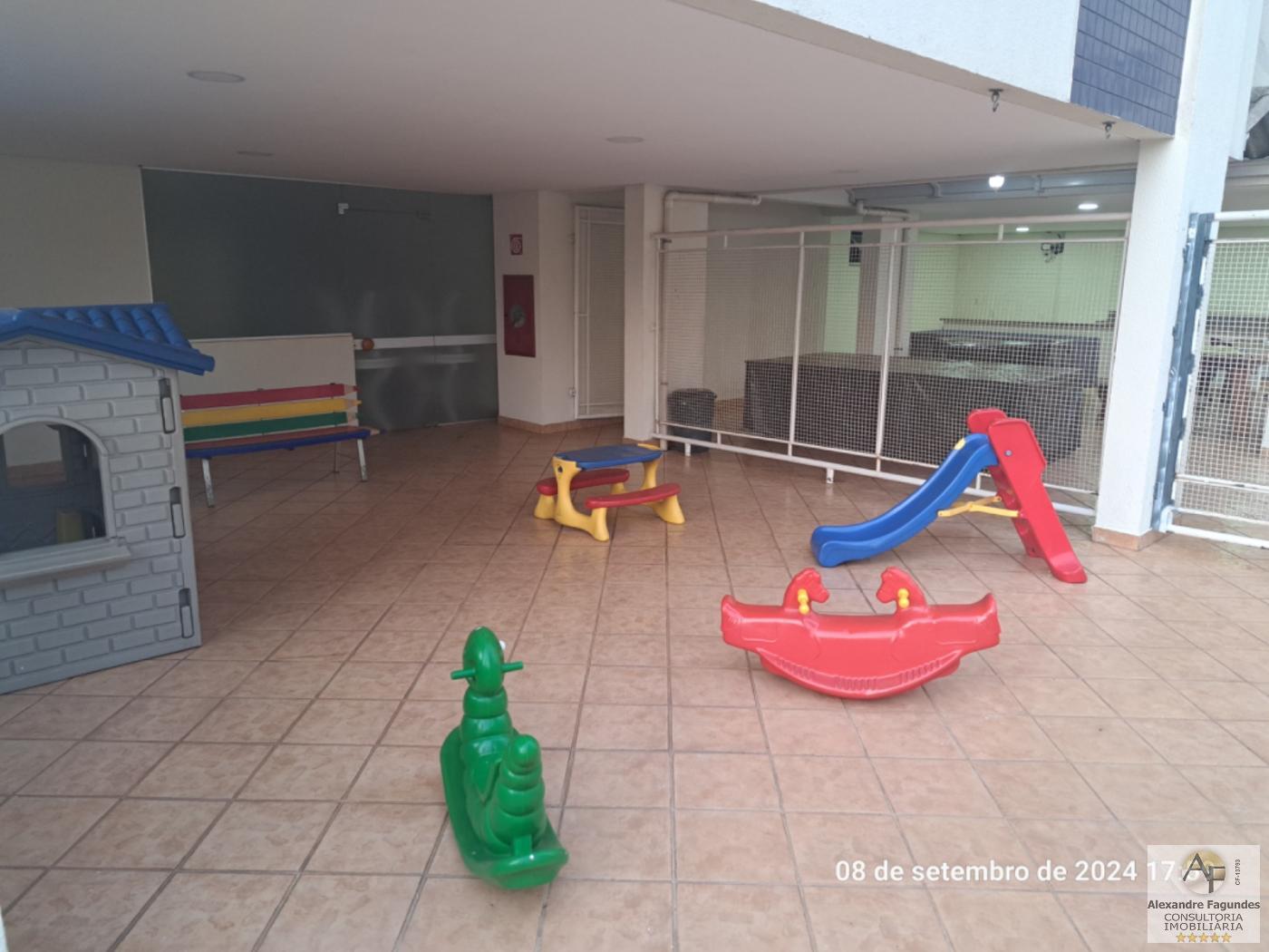 Apartamento à venda com 3 quartos, 89m² - Foto 27