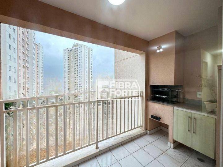 Apartamento para alugar com 3 quartos, 75m² - Foto 4