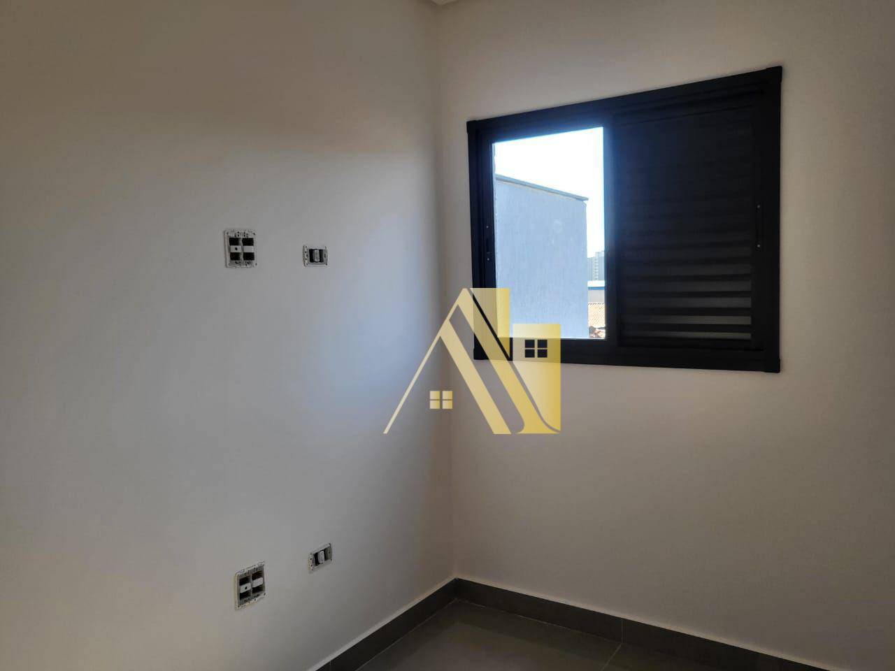 Apartamento à venda com 2 quartos, 40m² - Foto 15