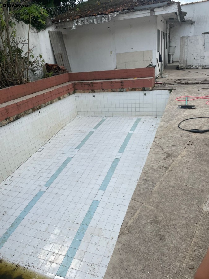 Casa à venda com 4 quartos, 686m² - Foto 11