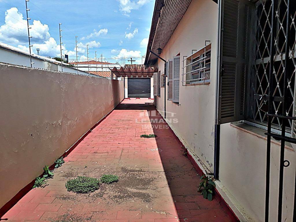 Casa à venda com 3 quartos, 310m² - Foto 23