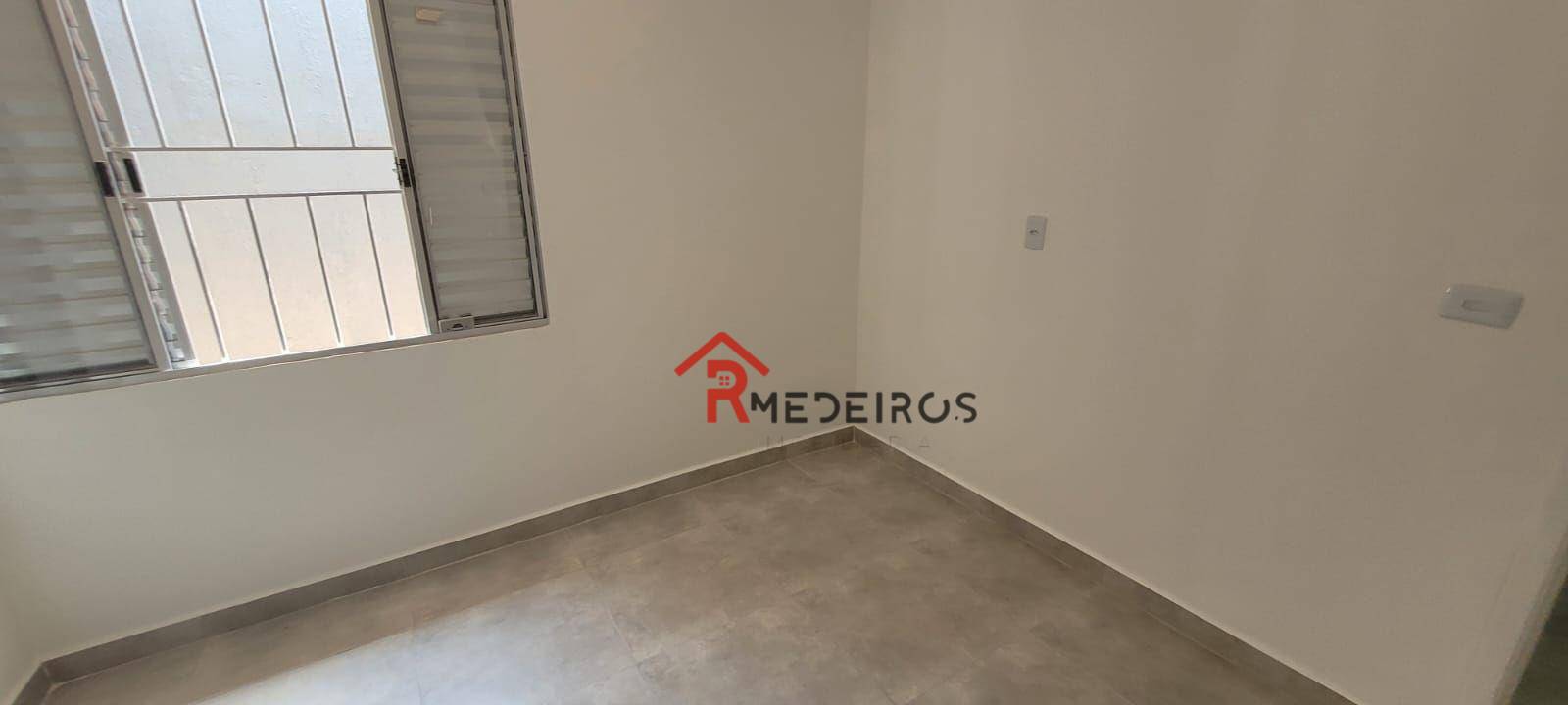 Casa à venda com 2 quartos, 60M2 - Foto 10