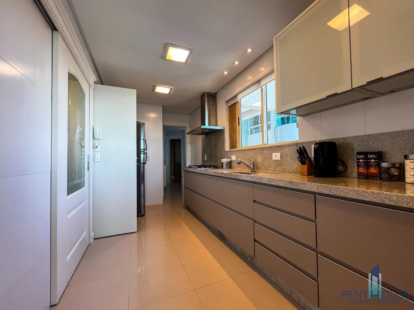 Apartamento à venda com 4 quartos, 170m² - Foto 34