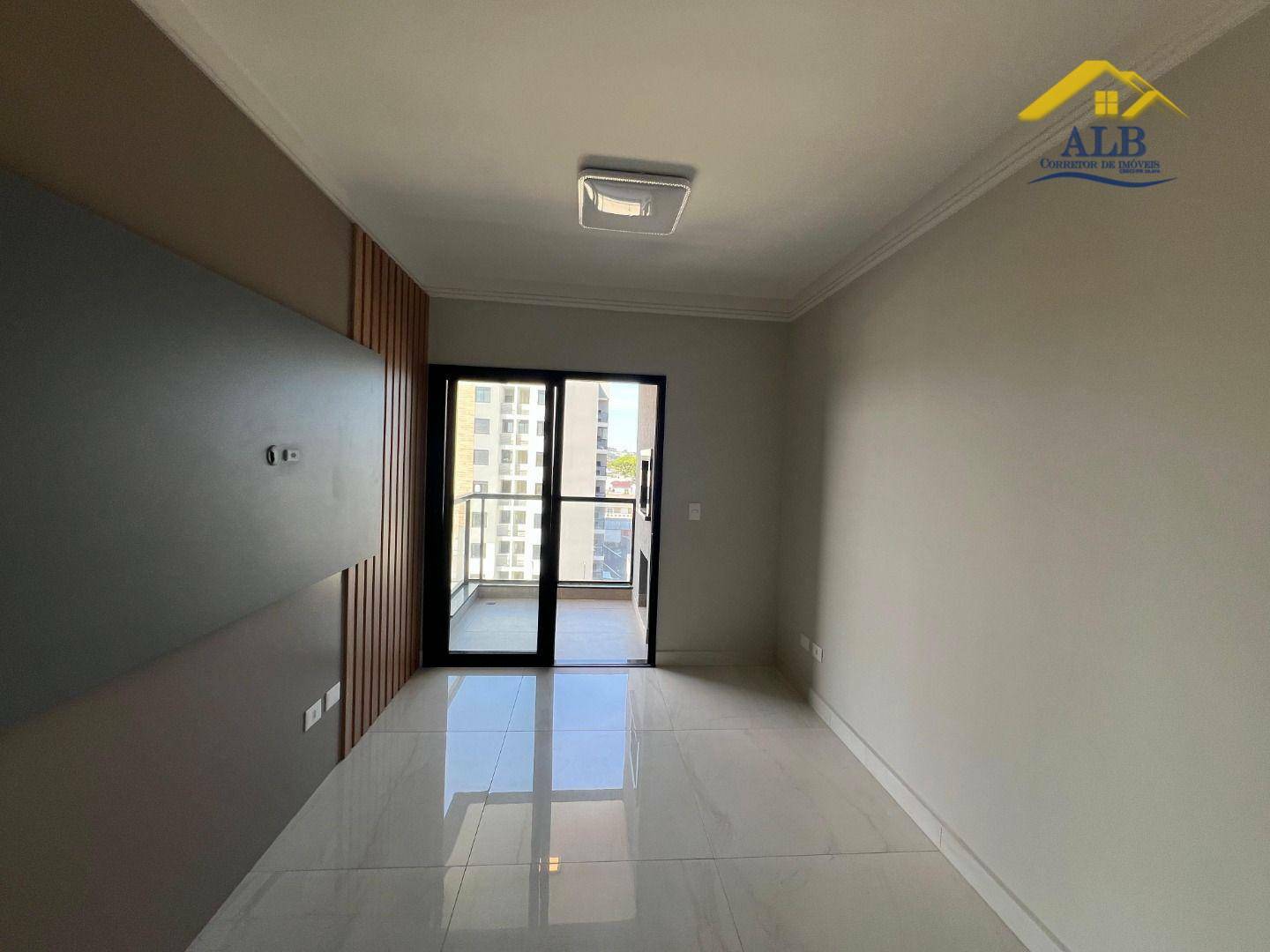 Apartamento para alugar com 3 quartos, 83m² - Foto 12