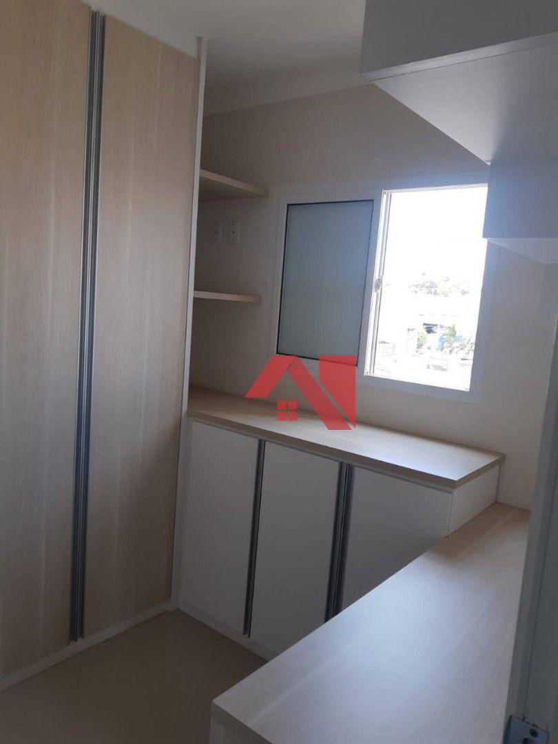 Apartamento para alugar com 3 quartos, 90m² - Foto 9