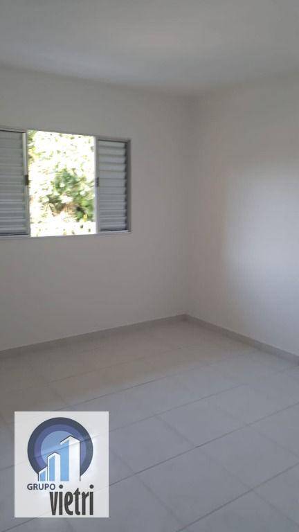 Casa para alugar com 1 quarto, 65m² - Foto 17