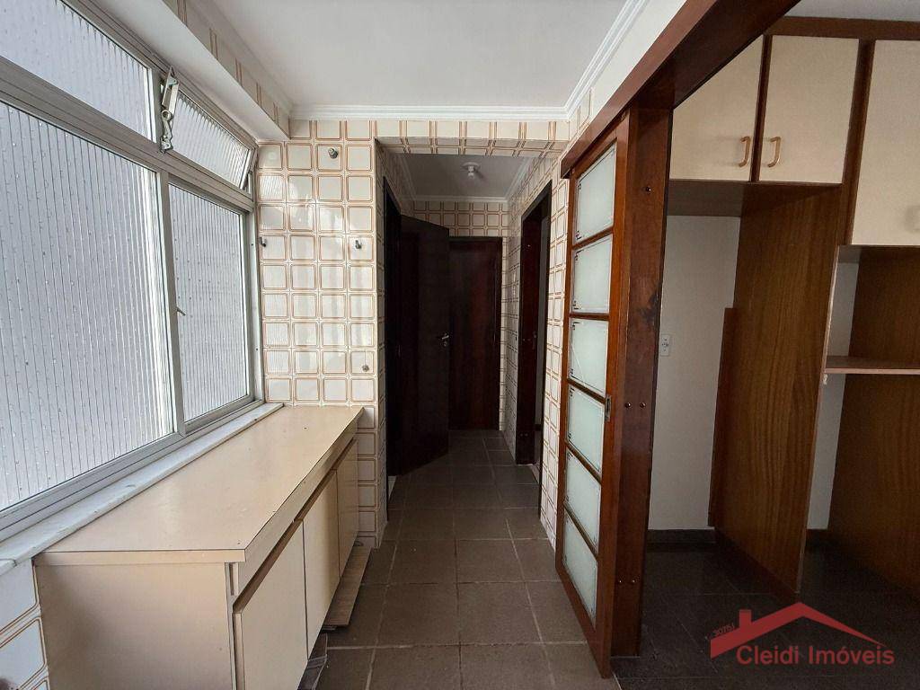 Apartamento para alugar com 3 quartos, 122m² - Foto 22