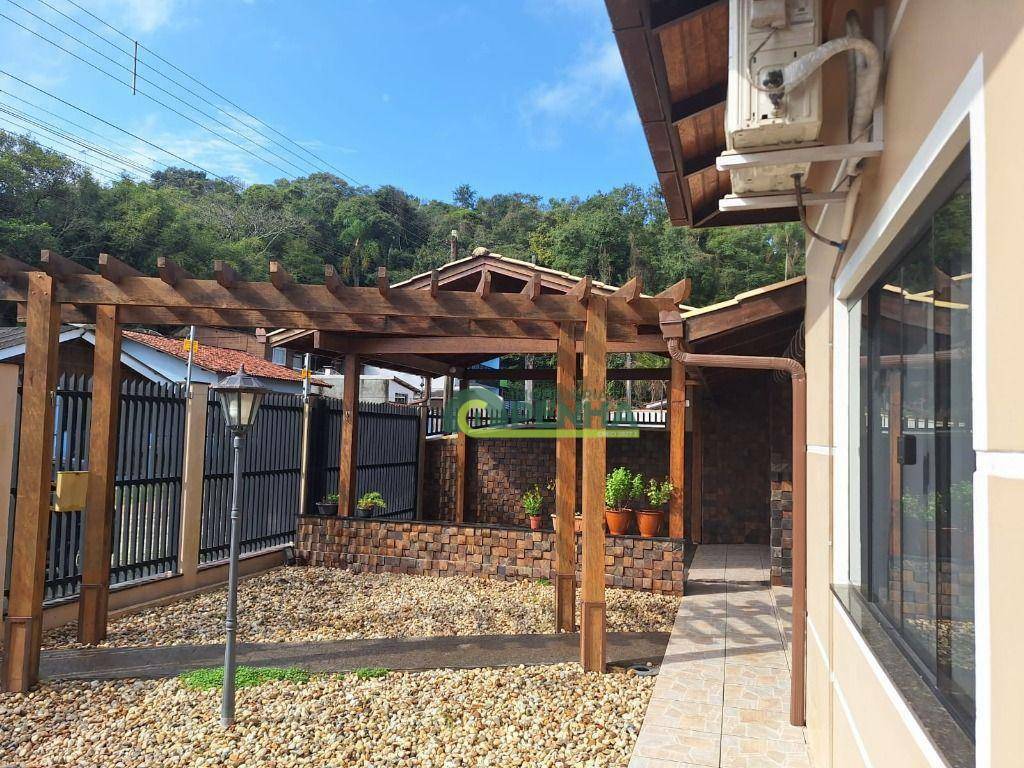 Casa à venda com 3 quartos, 104m² - Foto 5