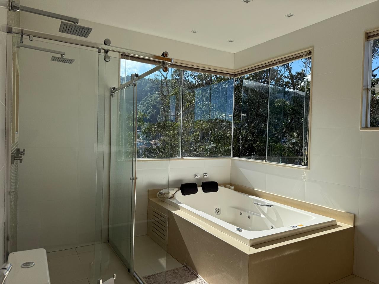 Casa de Condomínio à venda com 4 quartos, 432m² - Foto 24