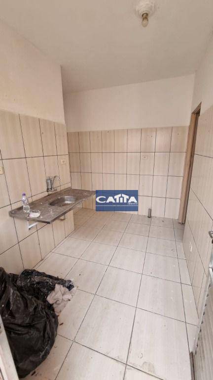 Casa para alugar com 1 quarto, 20m² - Foto 5