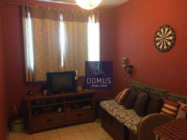 Apartamento à venda com 3 quartos, 68m² - Foto 2