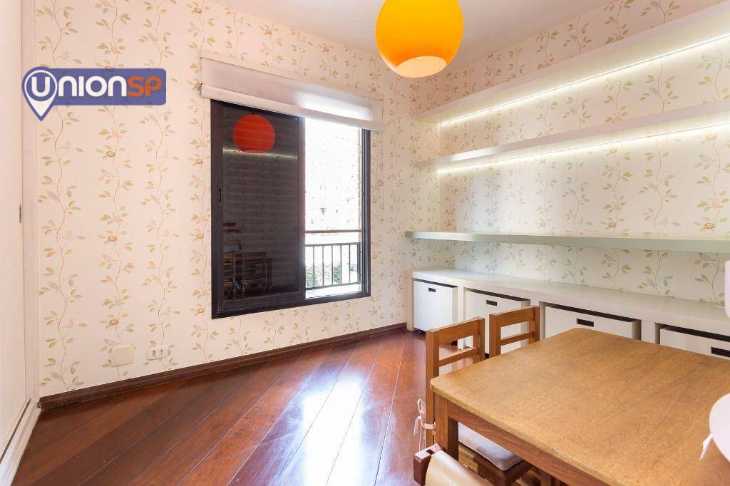 Apartamento à venda com 3 quartos, 205m² - Foto 23