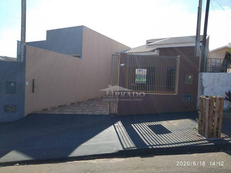 Casa, 3 quartos, 98 m² - Foto 1