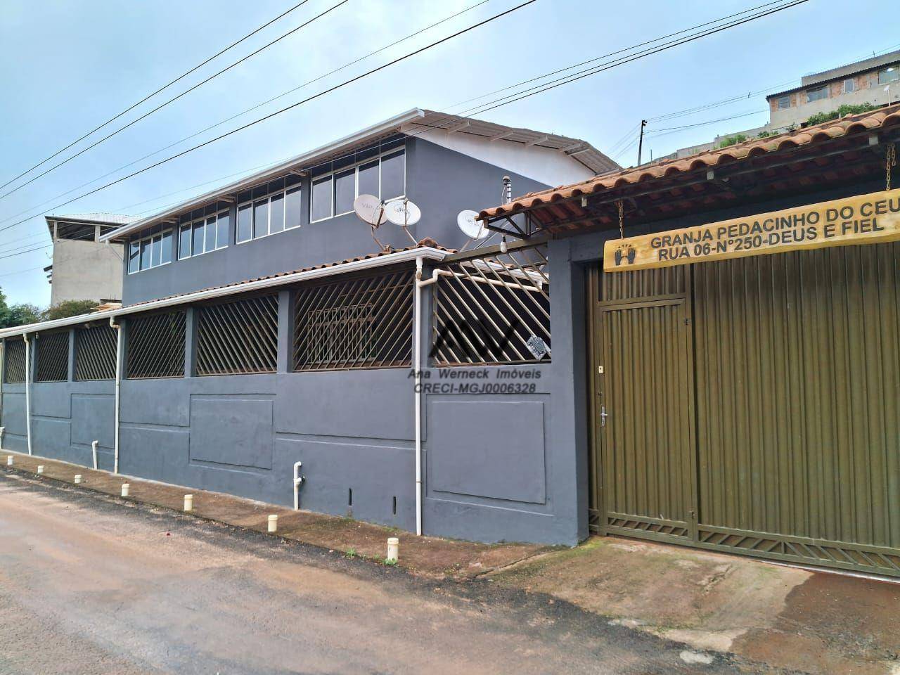 Chácara, 3 quartos, 1100 m² - Foto 1