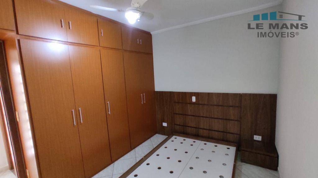 Casa à venda com 3 quartos, 120m² - Foto 18