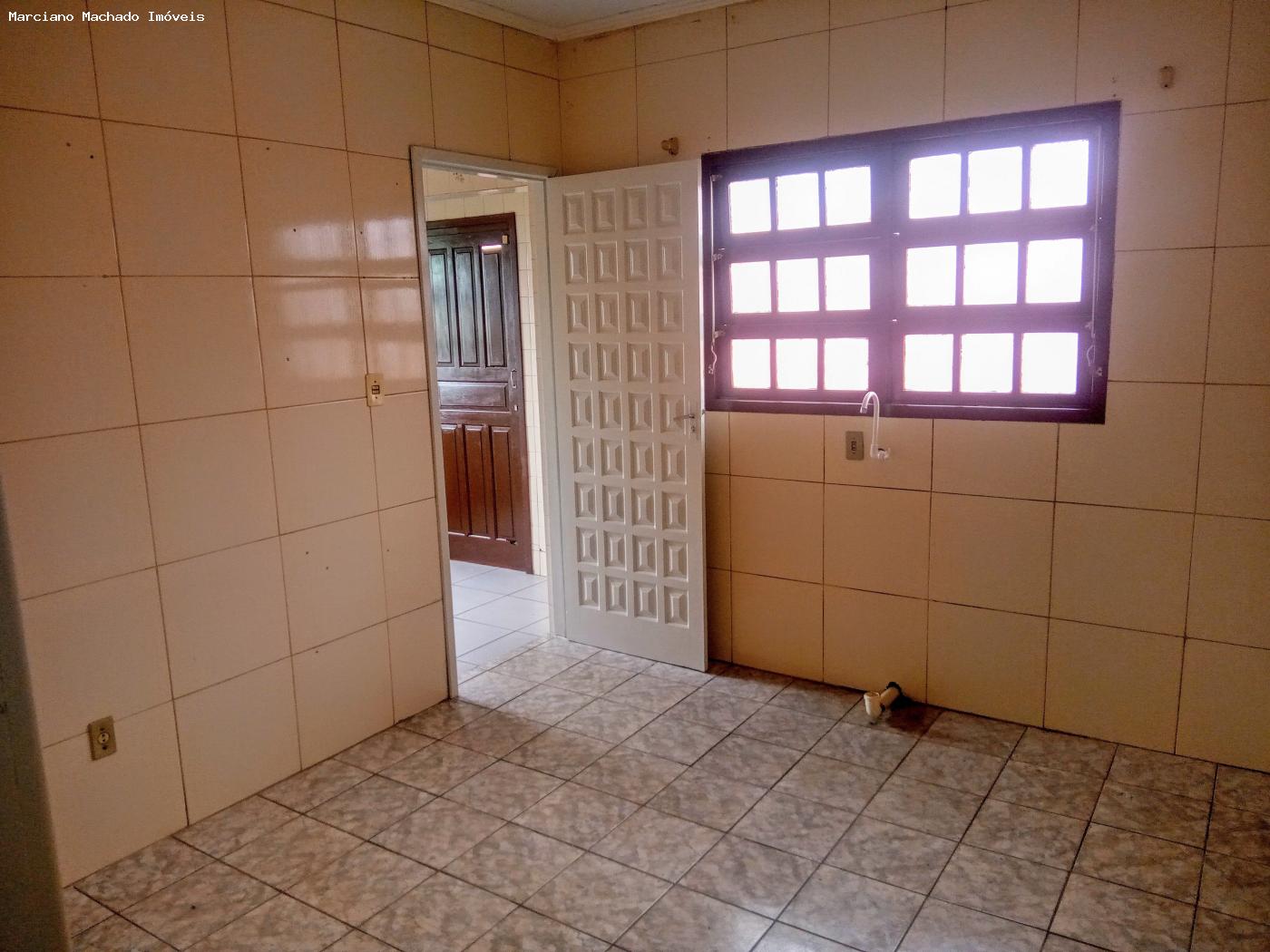 Casa à venda com 3 quartos, 117m² - Foto 8