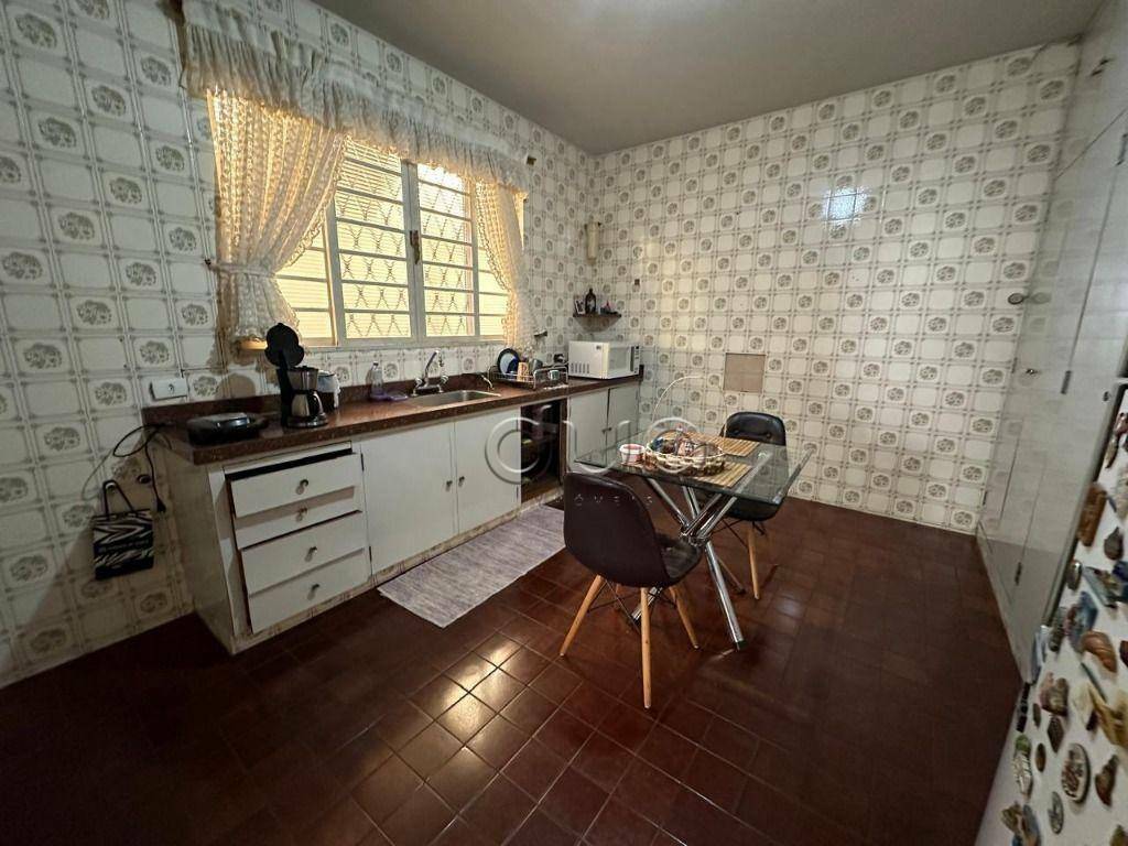 Casa à venda com 3 quartos, 350m² - Foto 16