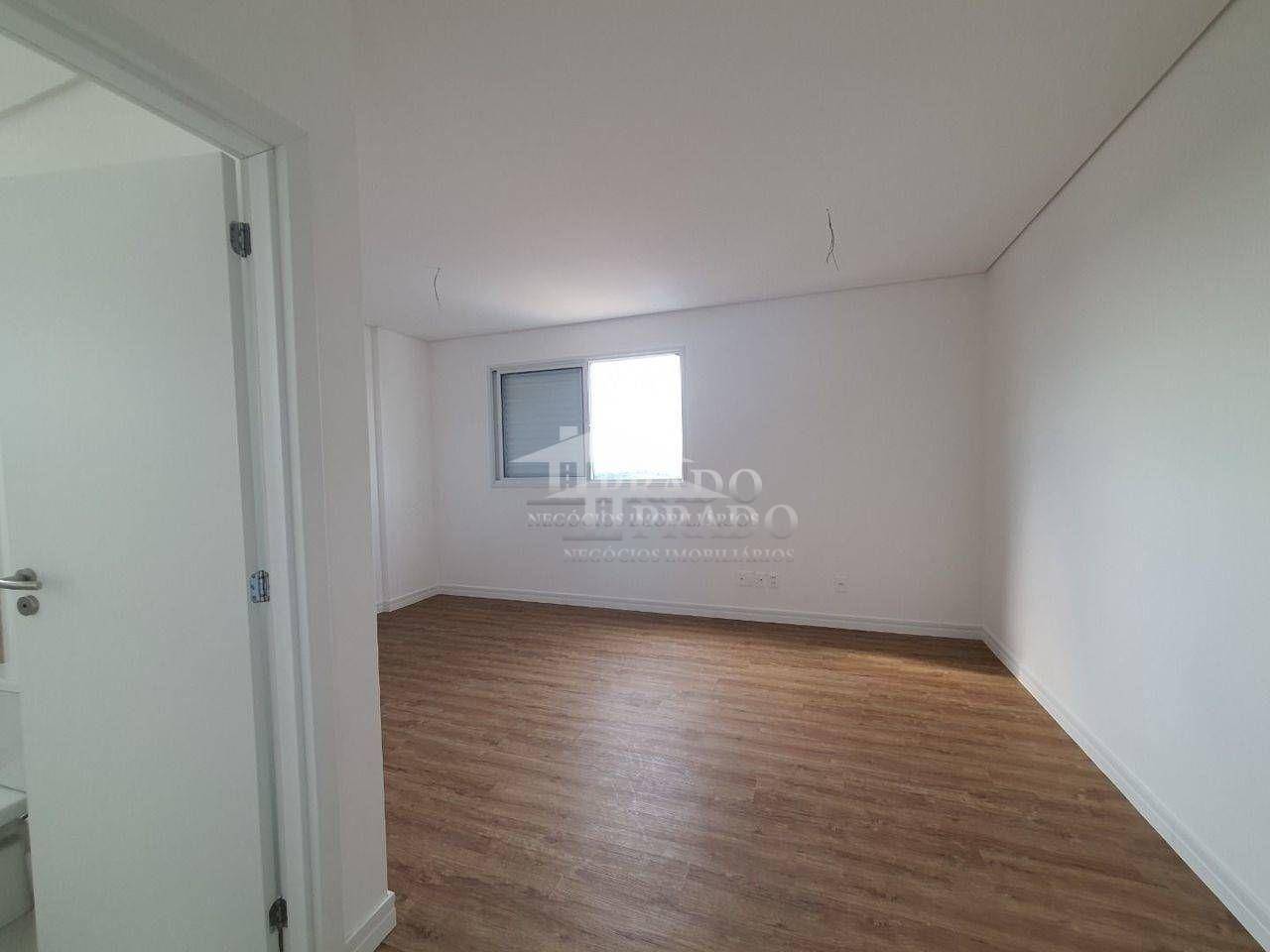 Apartamento à venda com 3 quartos, 162m² - Foto 22