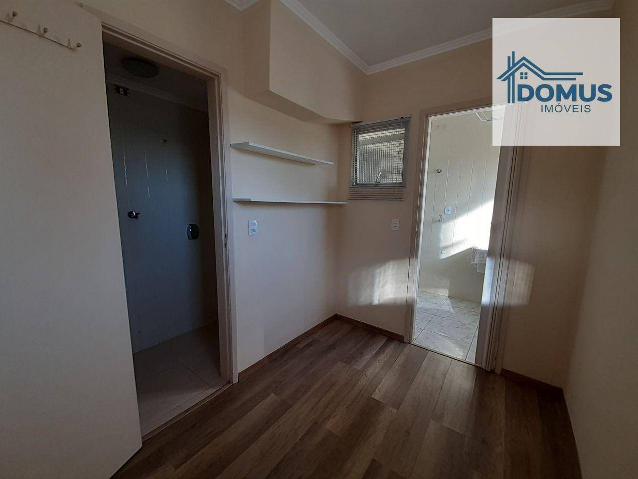 Apartamento à venda com 2 quartos, 76m² - Foto 3