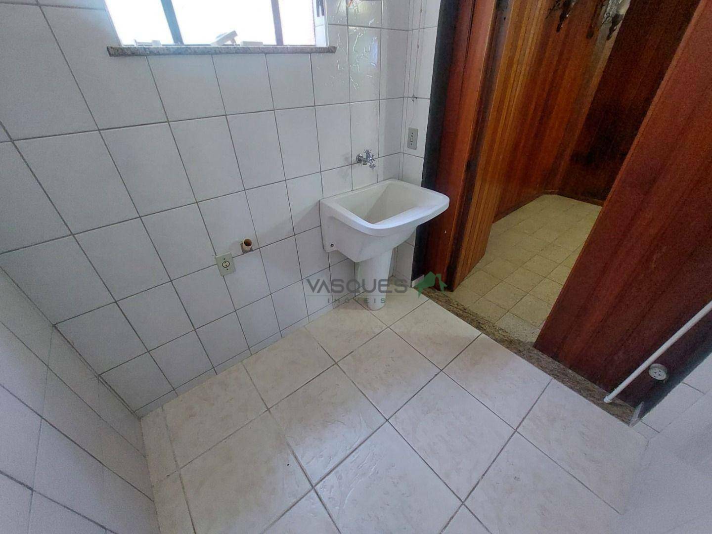 Casa para alugar com 3 quartos, 80m² - Foto 6