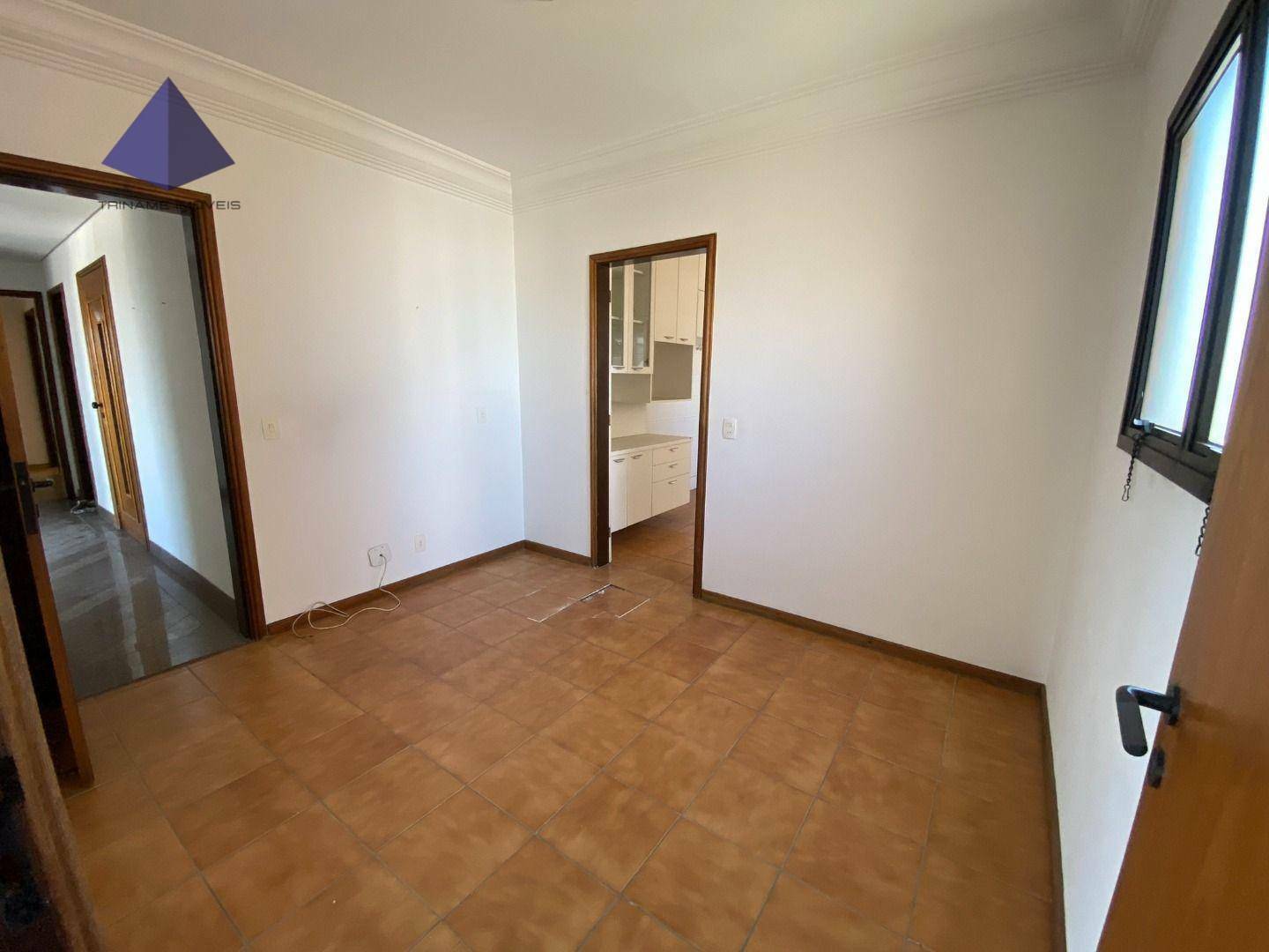 Apartamento à venda com 4 quartos, 274m² - Foto 7