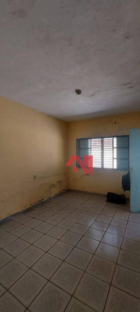 Casa à venda com 3 quartos, 180m² - Foto 9