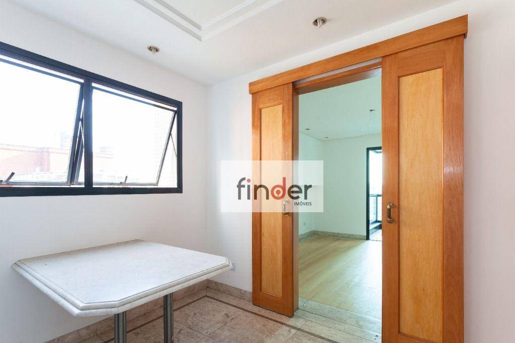 Apartamento à venda com 4 quartos, 202m² - Foto 6