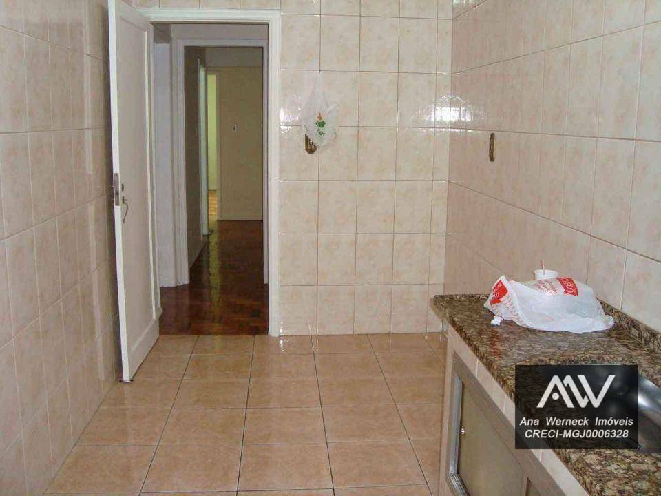 Apartamento à venda com 2 quartos, 60m² - Foto 11