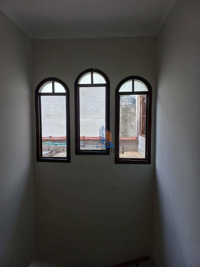 Sobrado à venda com 4 quartos, 220m² - Foto 25