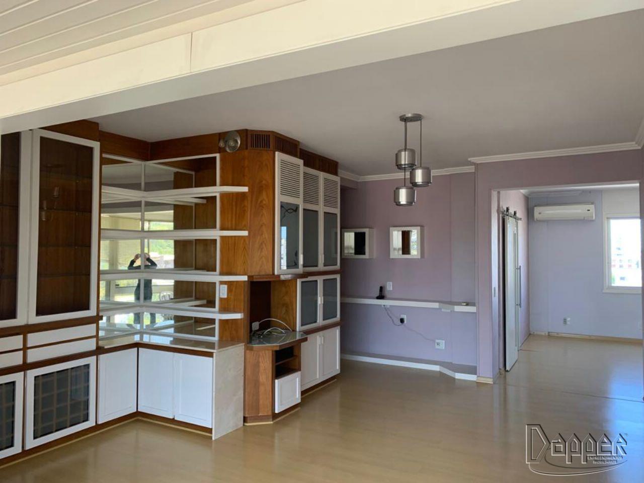 Apartamento à venda com 3 quartos, 189m² - Foto 4