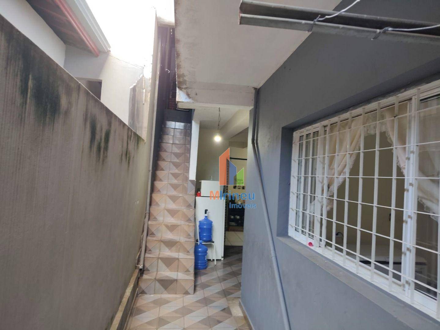 Casa à venda com 2 quartos, 125m² - Foto 11