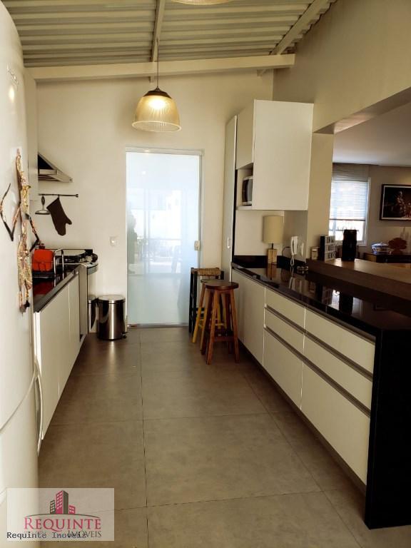 Apartamento à venda, 219m² - Foto 2