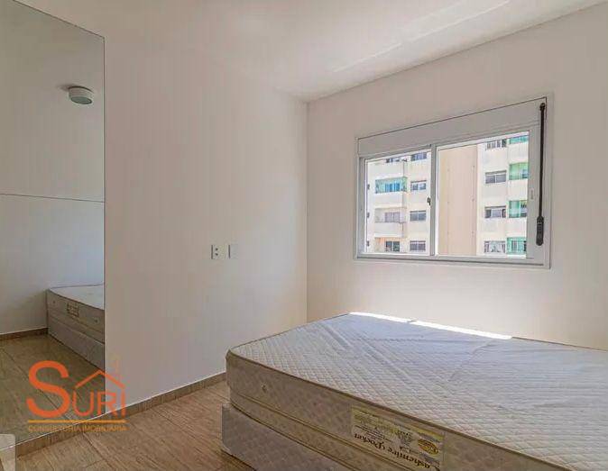 Apartamento à venda com 2 quartos, 63m² - Foto 3