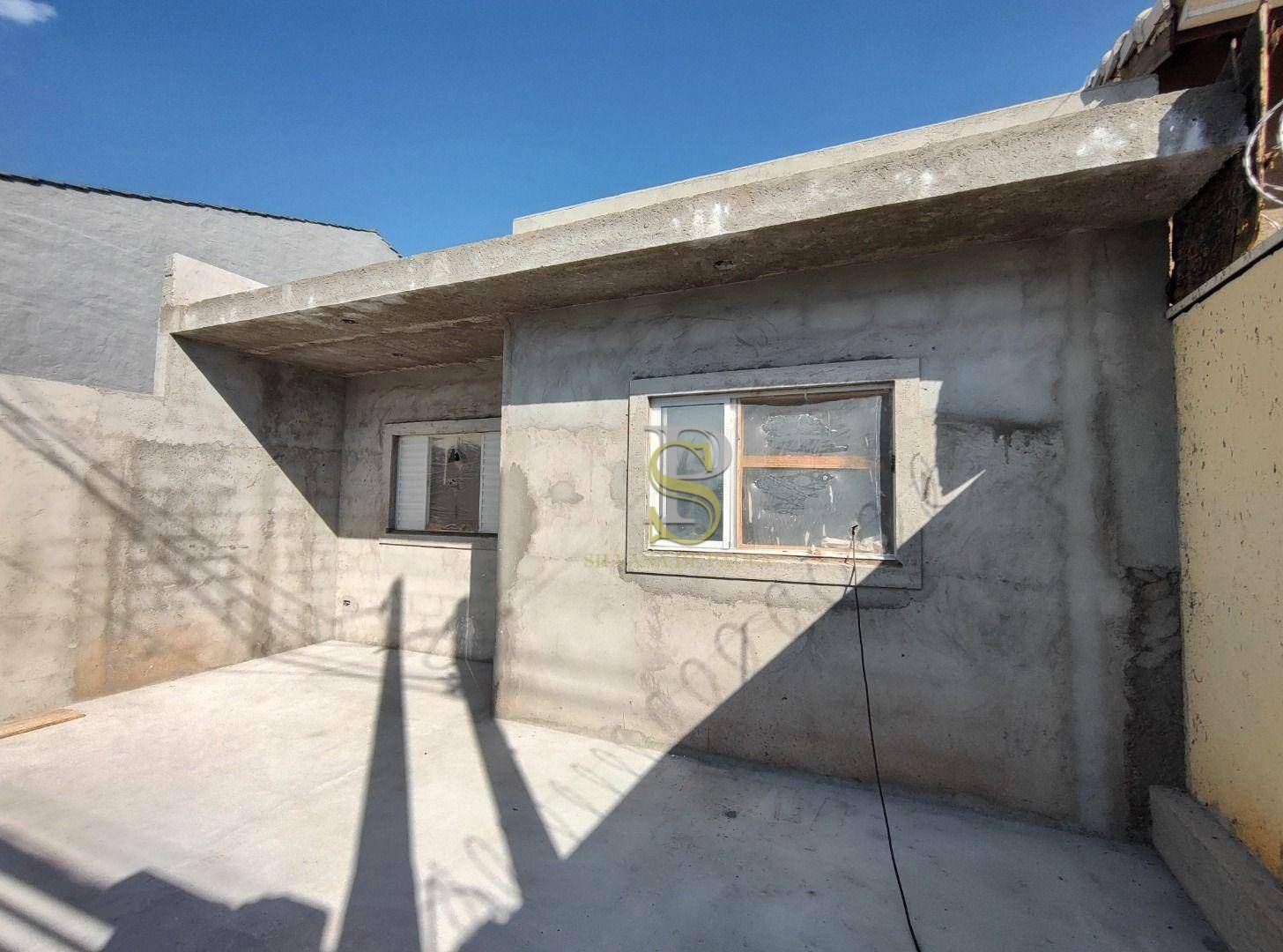 Casa à venda com 3 quartos, 100m² - Foto 4