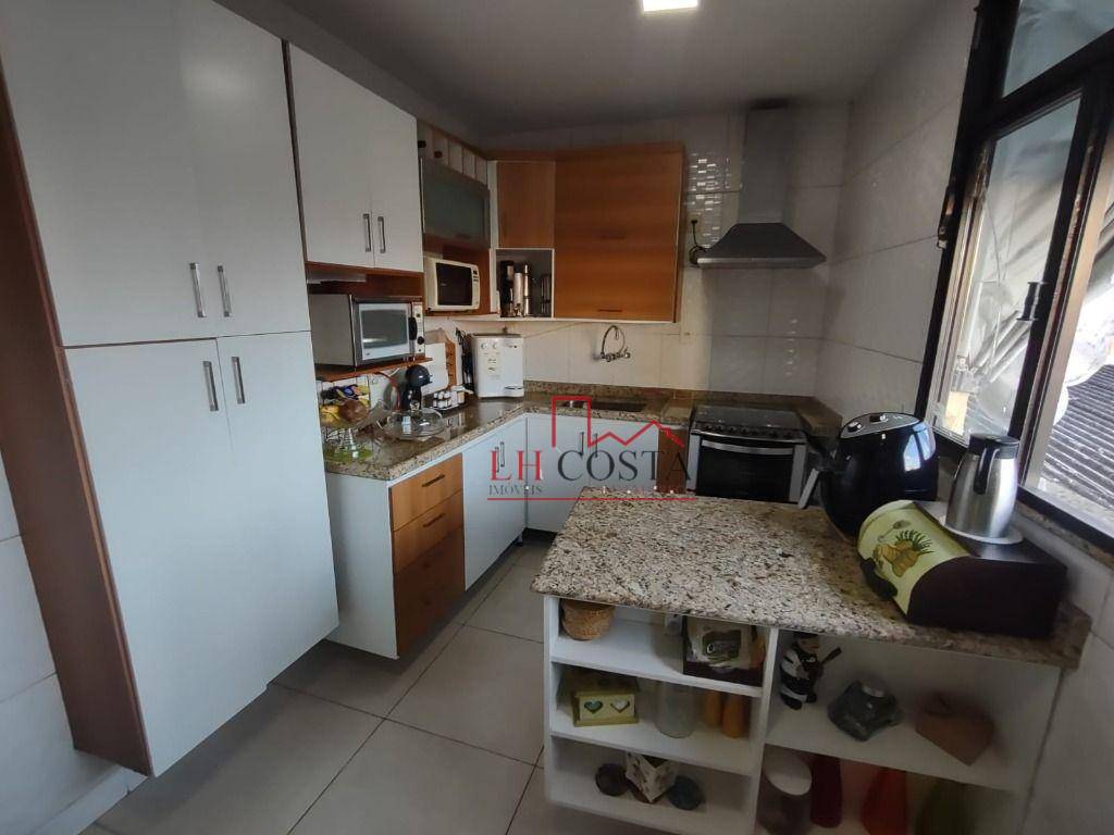 Casa à venda com 3 quartos, 188m² - Foto 29