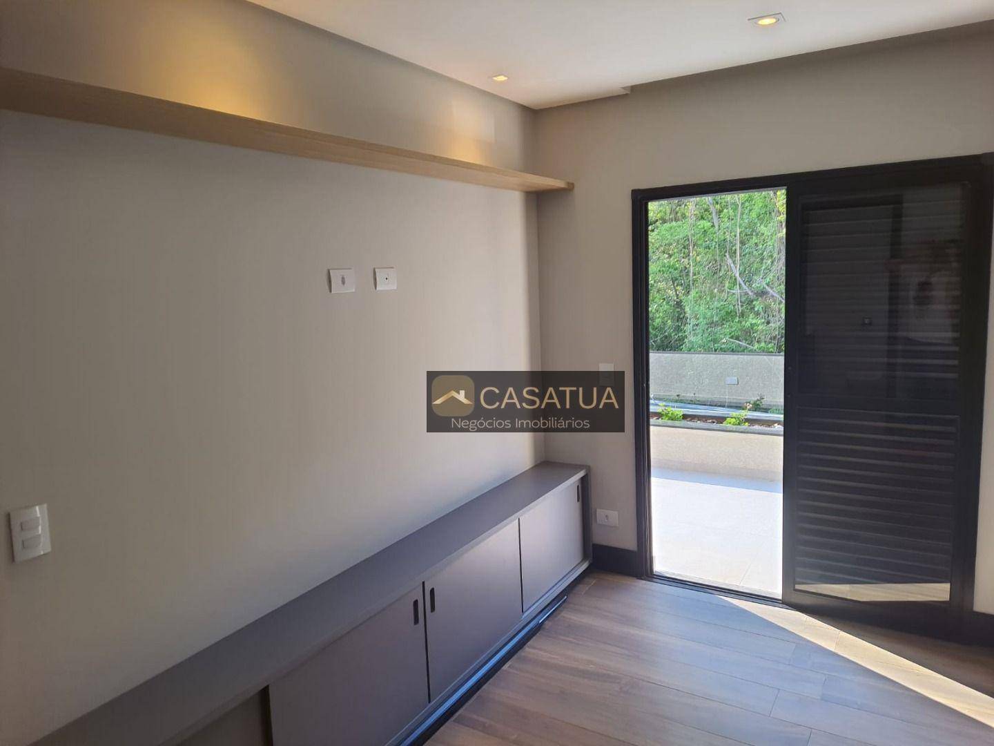 Casa à venda com 3 quartos, 232m² - Foto 14