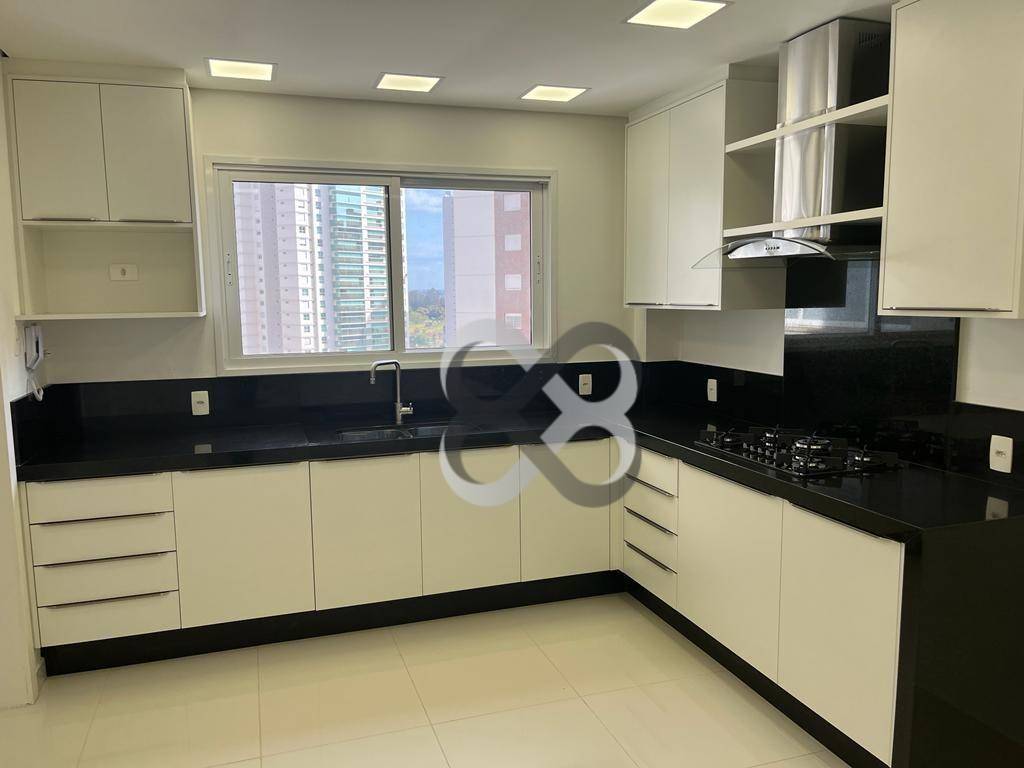 Apartamento para alugar com 3 quartos, 200m² - Foto 8