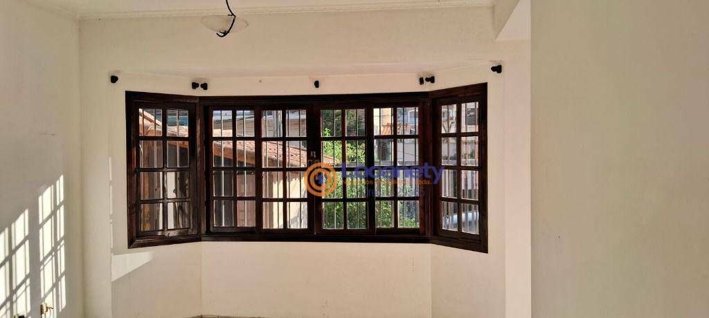 Casa à venda e aluguel com 2 quartos, 144m² - Foto 3